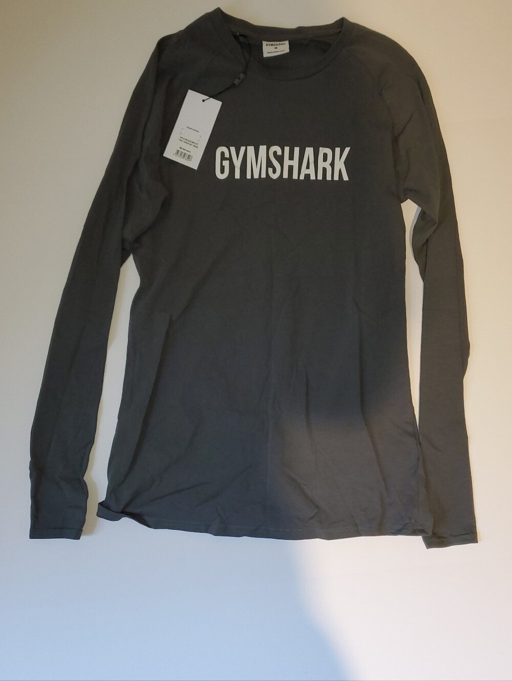 Gymshark Men's Apollo Long Sleeve Muscle Fit Tee in Charcoal Gray